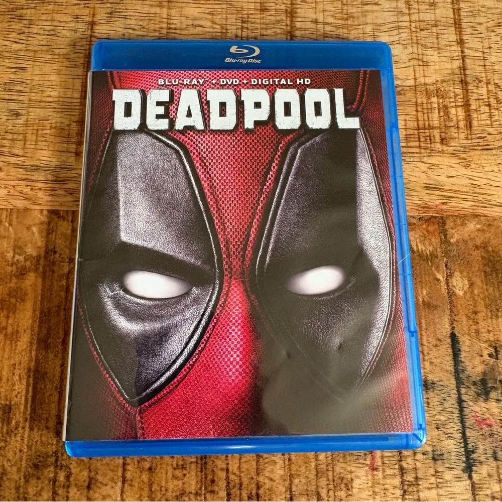 Deadpool DVD & Blu Ray Disc